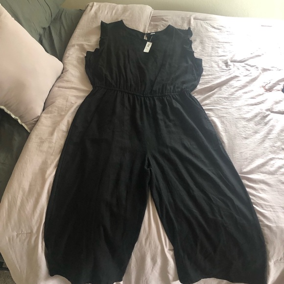New w/ Tag Plus Size Black Linen Romper - Picture 1 of 4